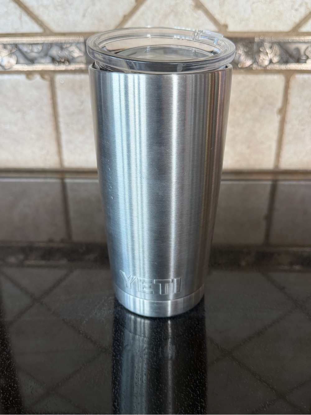 Yeti Stainless Steel Silver Travel Tumbler with Clear Lid